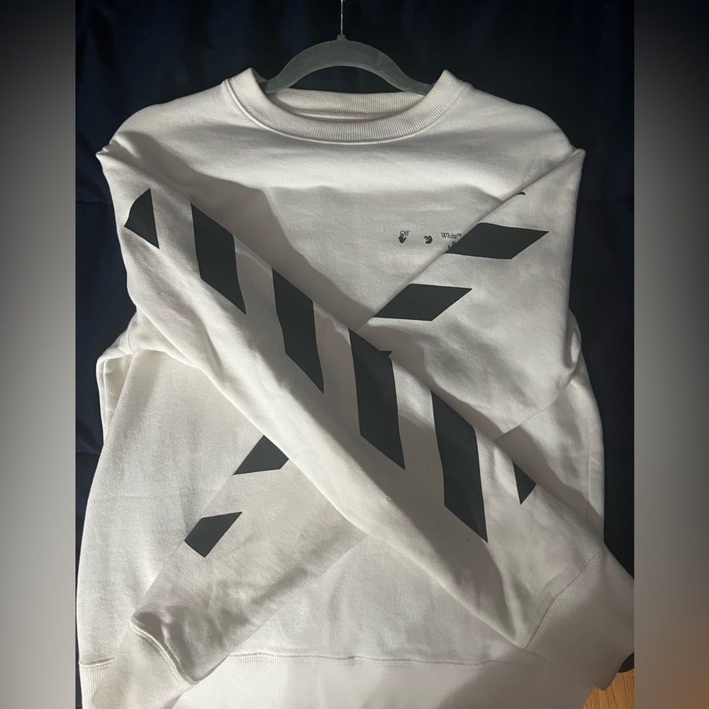 Off white long sleeve tee shirt